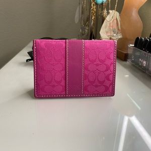 Small Coach mini wallet *see details! :)